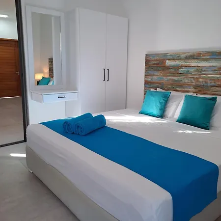 Maison Mont Choisy - One Or Two Bedrooms Apartment